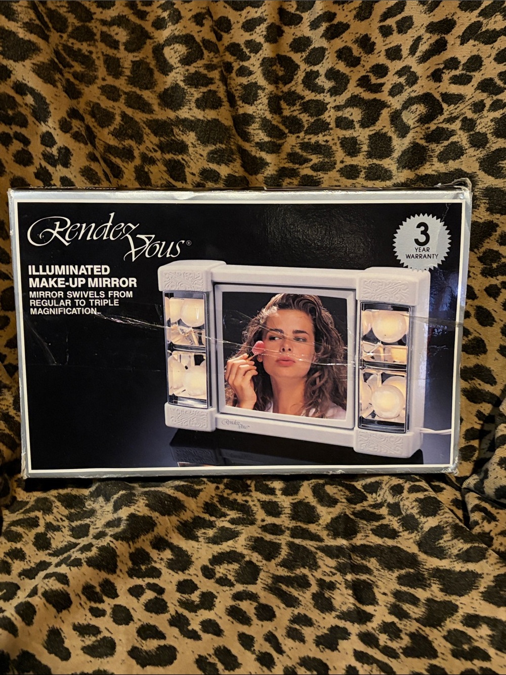 Vintage vanity light up mirror